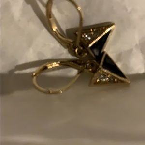 Pierced earrings black & gold /Avon nwot